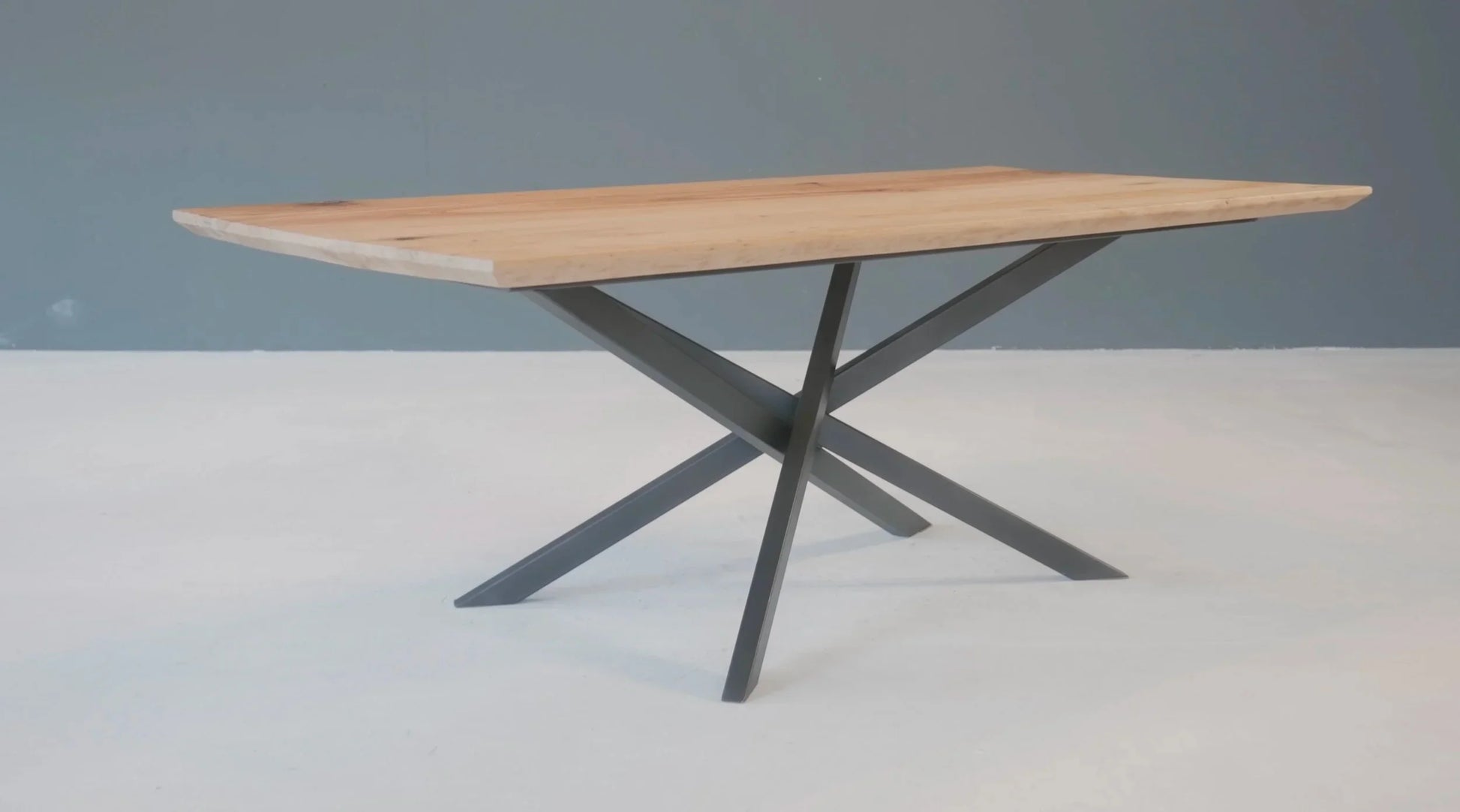 Eettafel 19 - Eiken - 200cm x 100cm - The Epoxy Nest