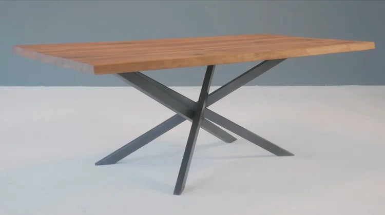 Eettafel 18 - Walnoot - 220cm x 100cm - The Epoxy Nest