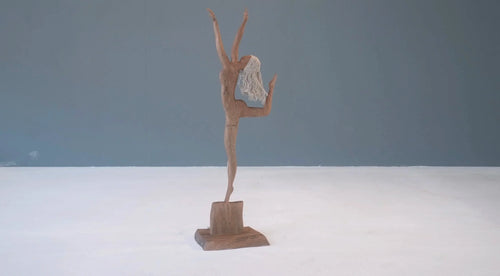 Accessoire 4 - Walnoot Danseres Lamp - The Epoxy Nest