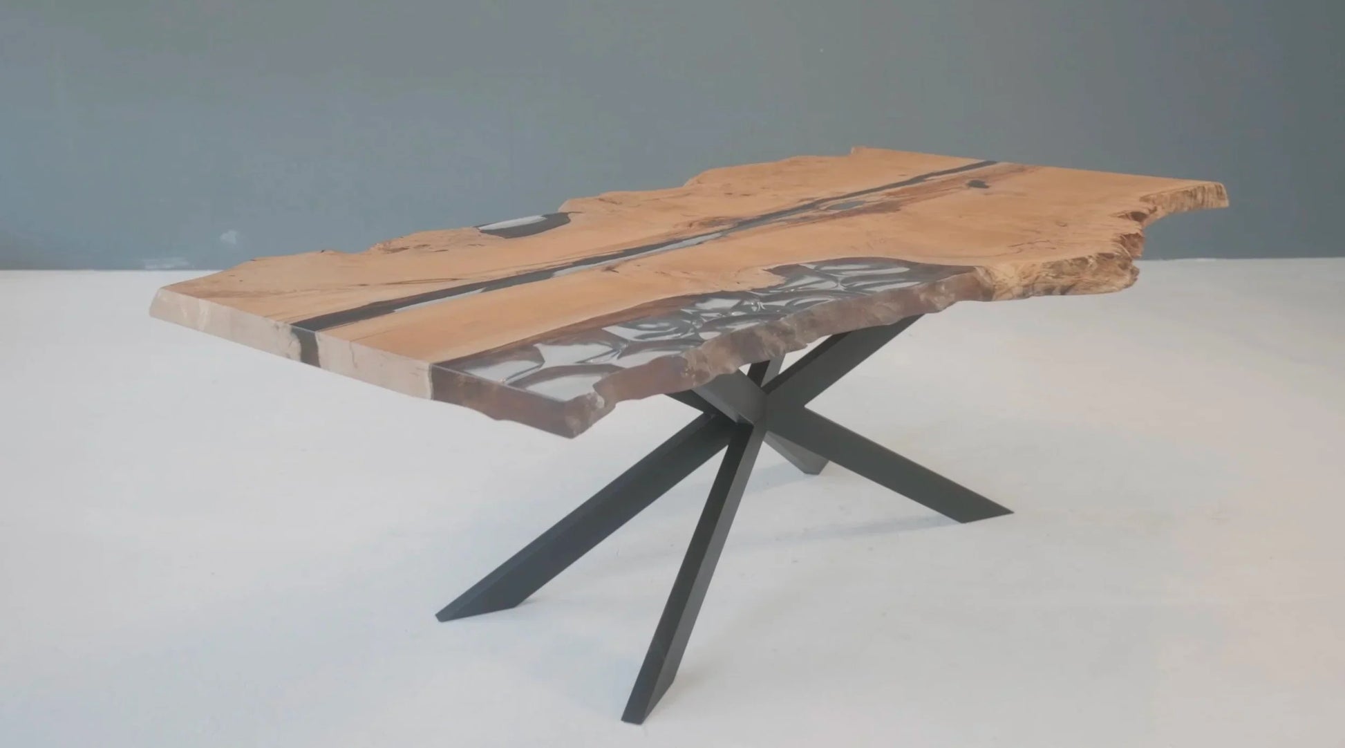 Eettafel 30 - Kastanje Epoxy - 220cm x 100cm - The Epoxy Nest